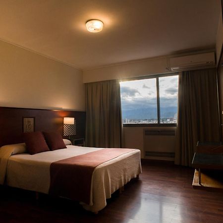 Hotel Victoria Plaza Салта Екстериор снимка
